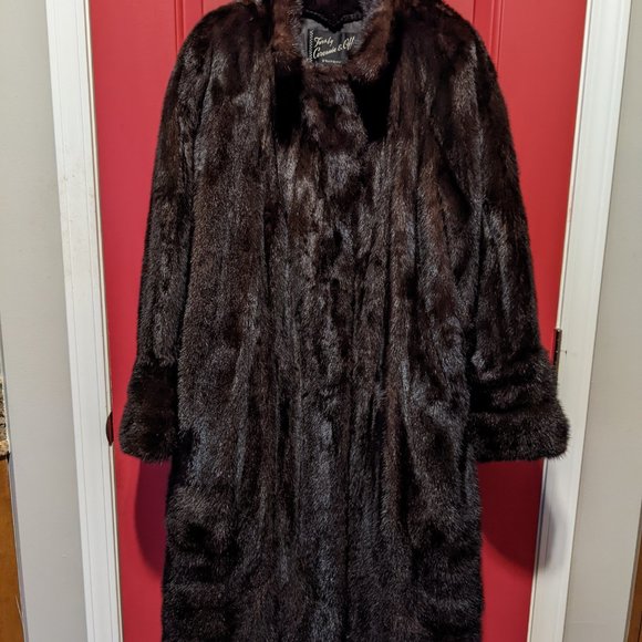 Brown Vintage Mink Coat - Picture 2 of 9